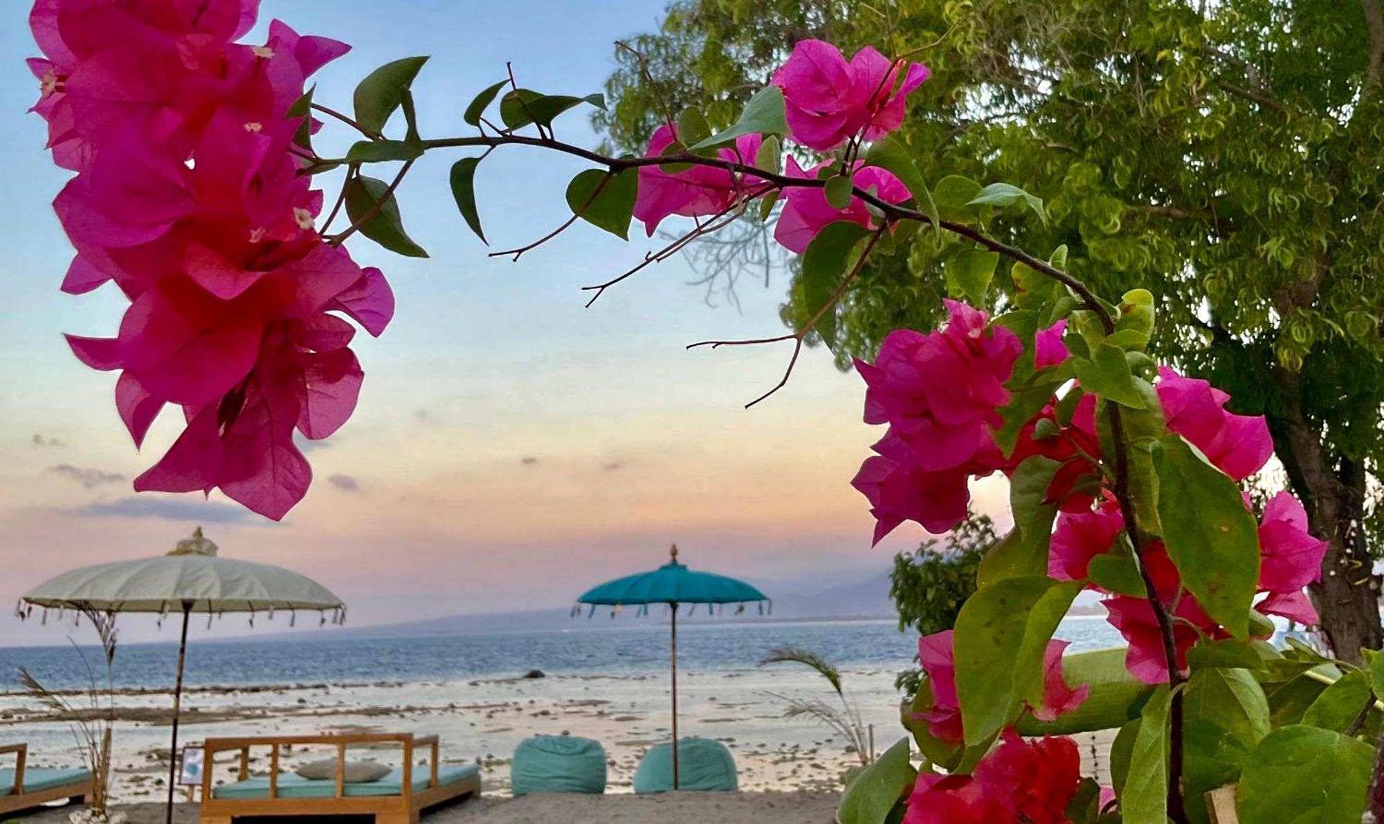 Mandala Beach Healing Rooms Gili Air Bagian luar foto